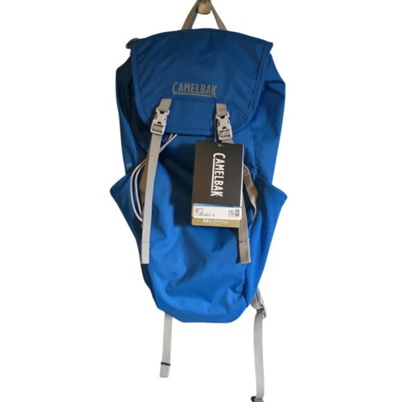 **HOST PICK** NWT Camelbak Arete 18 1.5L Hydration Pack - Picture 1 of 8